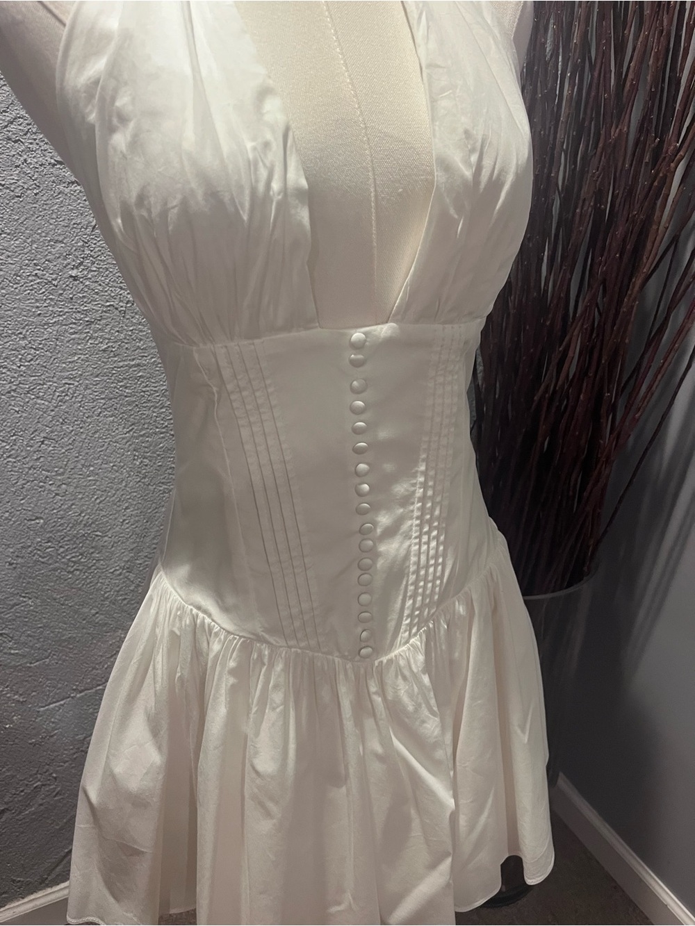🌺OH POLLY JESSALIE WHIITE HALTER NECK MINI DRESS SIZE 4🌺 - Picture 3 of 7
